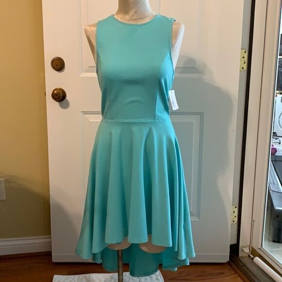 Medium Aura dress  - Picture 2 of 7